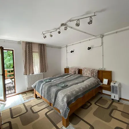 Skay Loft Bed & Breakfast *