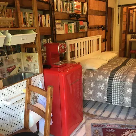 Skay Loft Bed & Breakfast *
